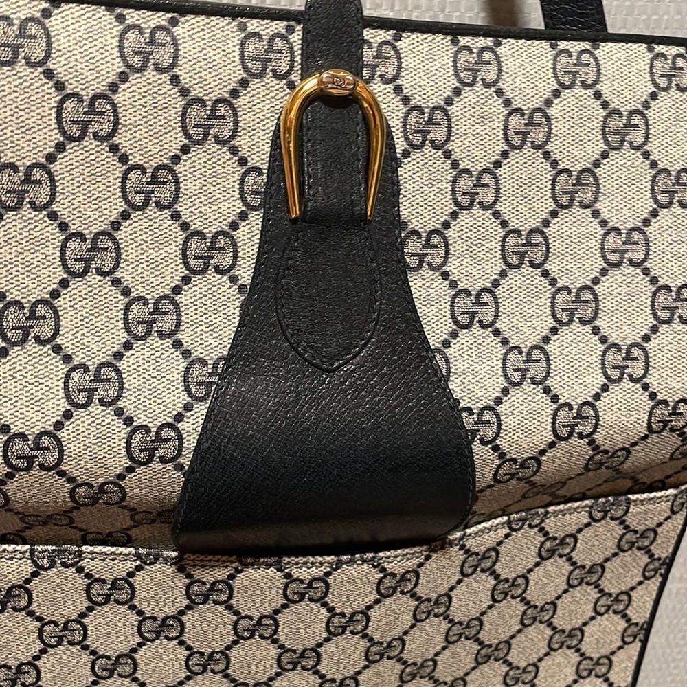 Gucci - Picture 8 of 10
